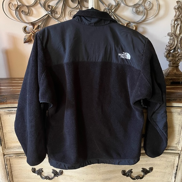 Closet Clearout!! North Face Polartec Jacket - Picture 3 of 5